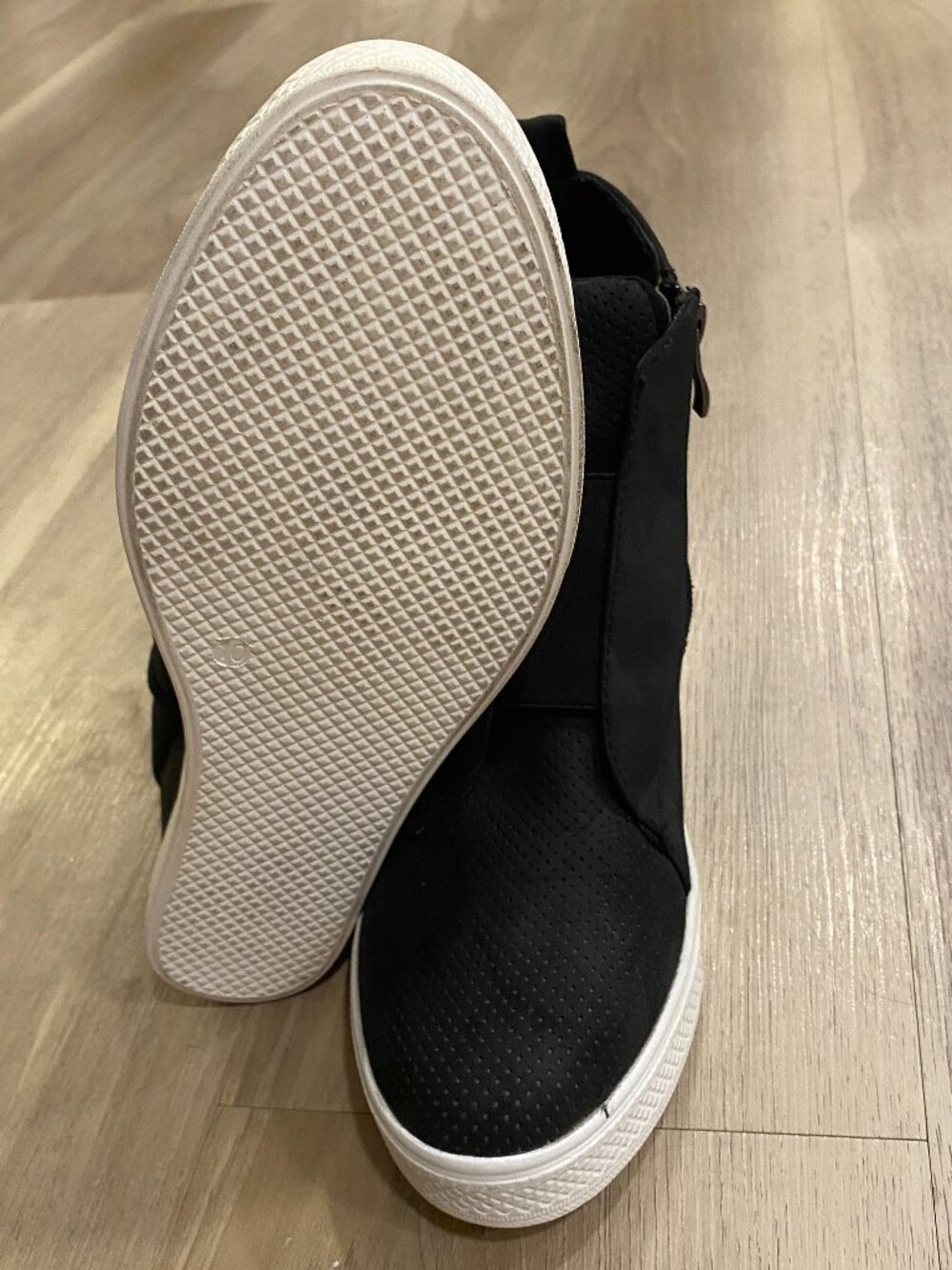 Ccocci Black Hidden Wedge Sneaker Booties Size 10 Side Zip Athleisure Comfort - Picture 5 of 11